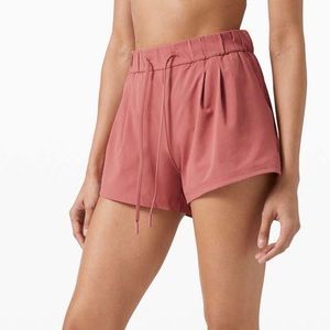 Lululemon Stroll at Sundown Short 3 “